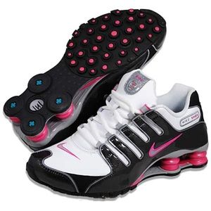 Nike Shox 💗🤍🖤